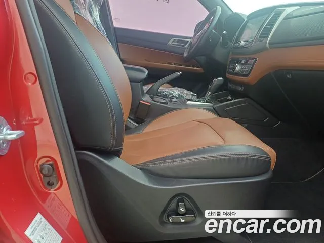 KG_Mobility_Ssangyong Rexton 2018 thumb 8