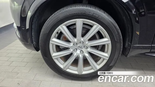 Volvo XC90 2019 thumb 5