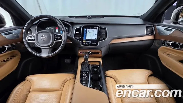 Volvo XC90 2019 thumb 7
