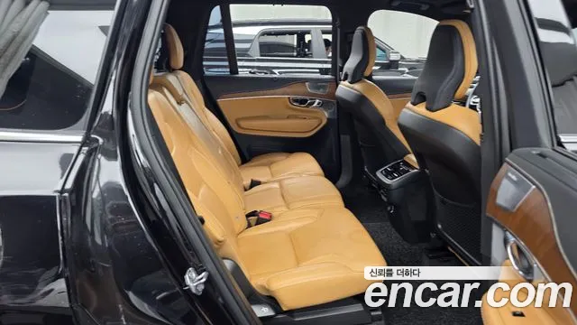 Volvo XC90 2019 thumb 12