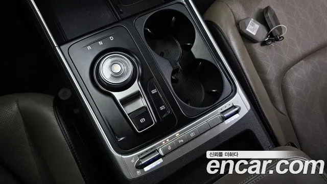 Kia Carnival 2024 thumb 9