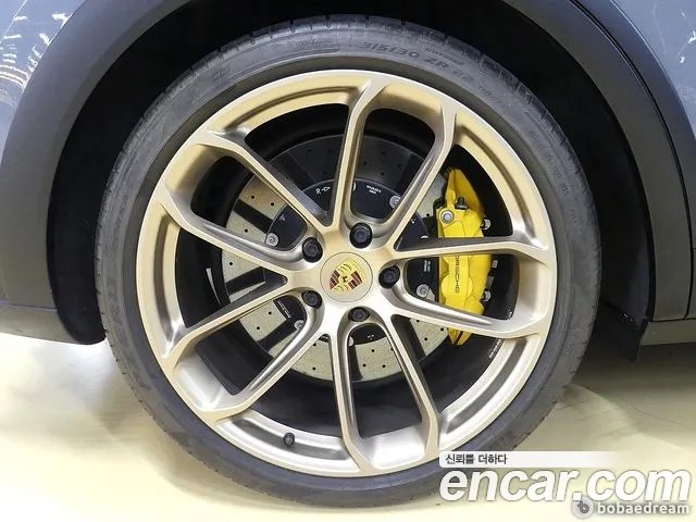 Porsche Cayenne 2022 thumb 5