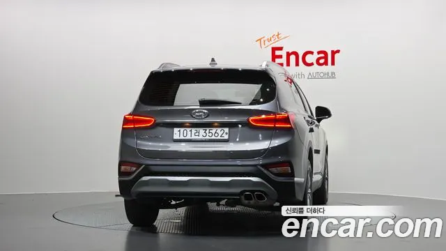 Hyundai Santa Fe 2019 thumb 4