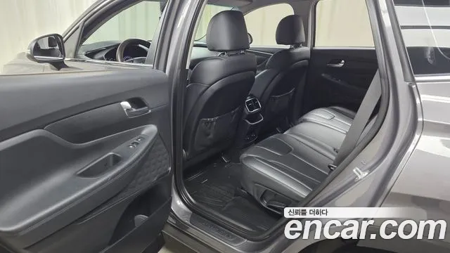 Hyundai Santa Fe 2019 thumb 12