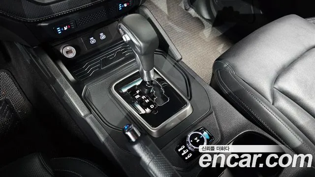 KG_Mobility_Ssangyong Rexton 2023 thumb 9