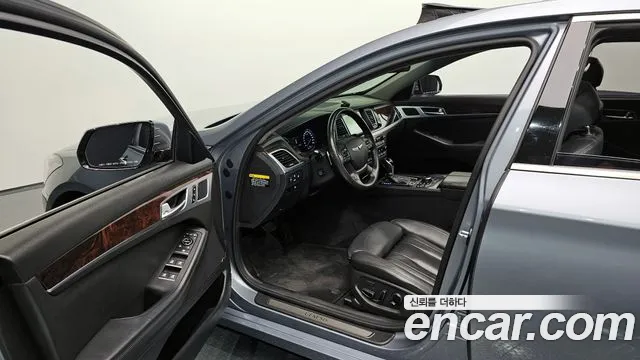 Hyundai Genesis 2016 thumb 10