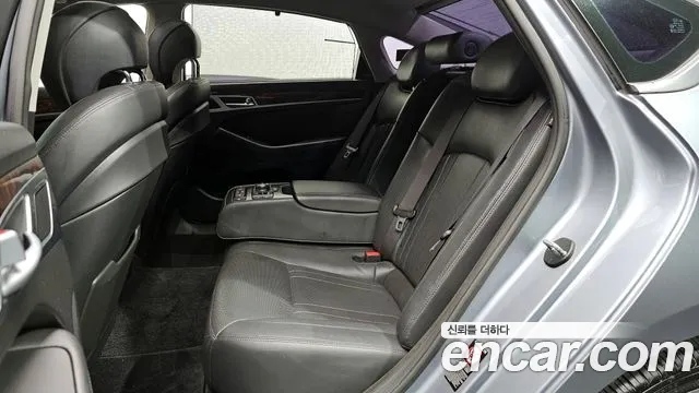 Hyundai Genesis 2016 thumb 12