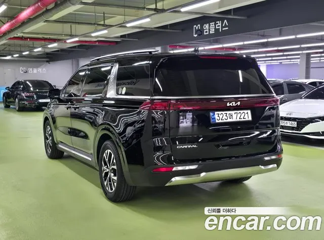 Kia Carnival 2023 thumb 5