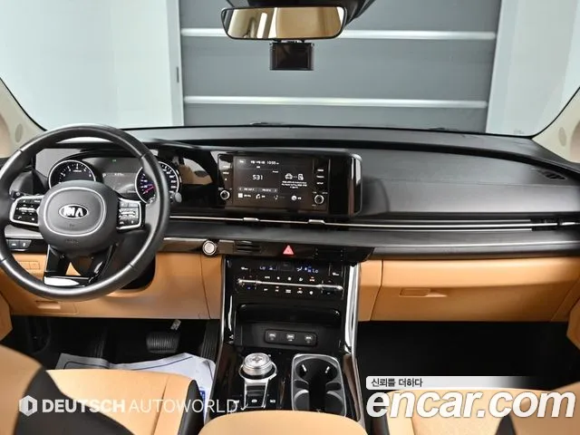 Kia Carnival 2021 thumb 7