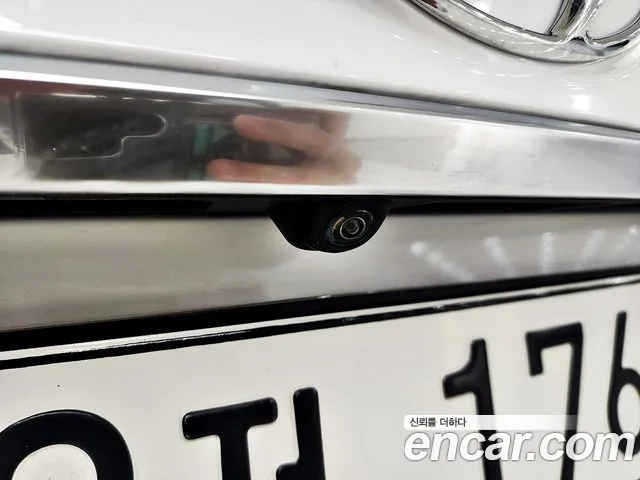 Hyundai Santa Fe 2018 thumb 5