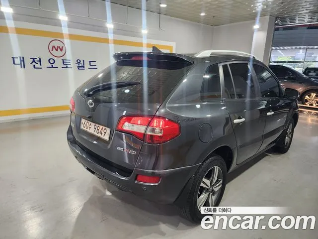 Renault QM5 2014 thumb 2