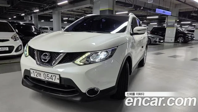 Nissan Qashqai 2015 thumb 3