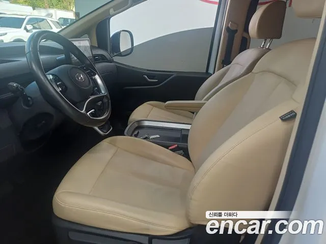 Hyundai Staria 2022 thumb 7