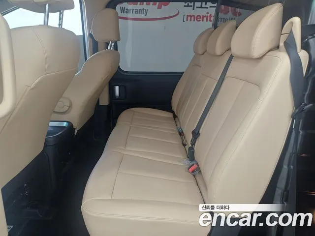 Hyundai Staria 2022 thumb 8