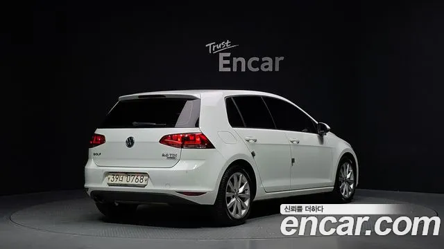 Volkswagen Golf Sportsvan 2015 thumb 2