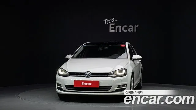 Volkswagen Golf Sportsvan 2015 thumb 3