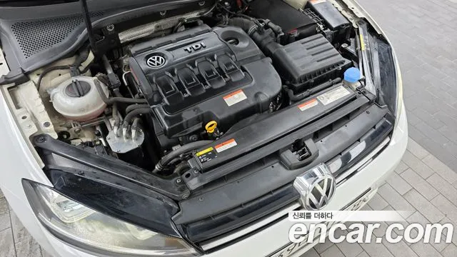 Volkswagen Golf Sportsvan 2015 thumb 6