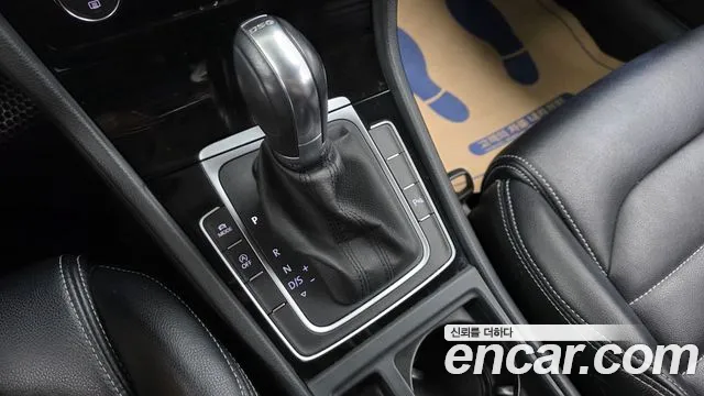 Volkswagen Golf Sportsvan 2015 thumb 9