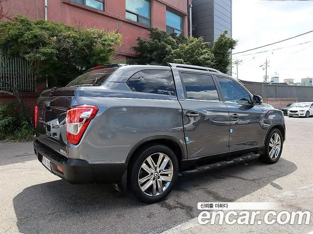 KG_Mobility_Ssangyong Rexton 2018 thumb 4