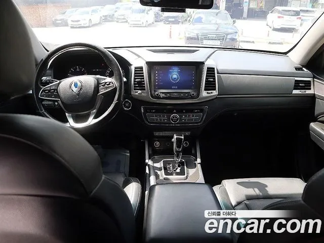 KG_Mobility_Ssangyong Rexton 2018 thumb 5