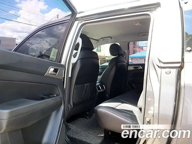 KG_Mobility_Ssangyong Rexton 2018 thumb 7