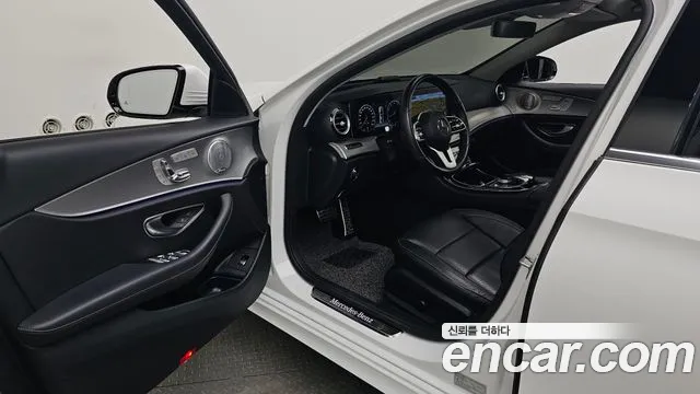 Mercedes-Benz E-Класс 2019 thumb 9