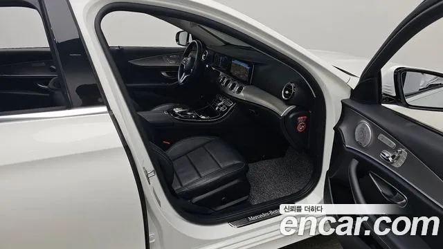 Mercedes-Benz E-Класс 2019 thumb 10