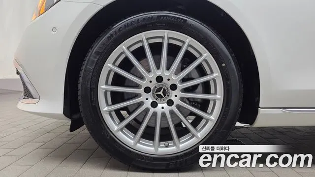 Mercedes-Benz E-Класс 2023 thumb 5