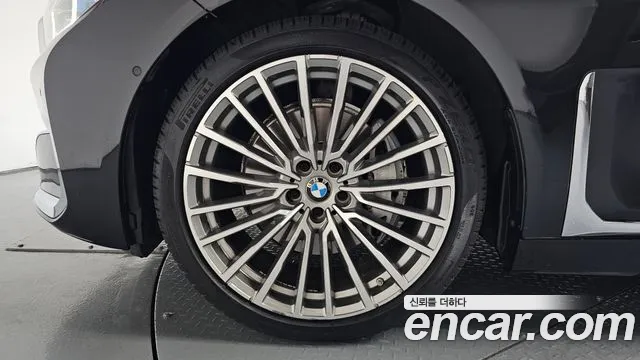 BMW 7 серии 2022 thumb 4