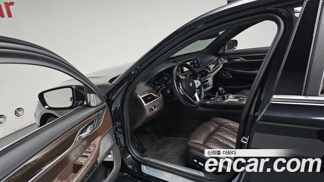 BMW 7 серии 2022 thumb 9