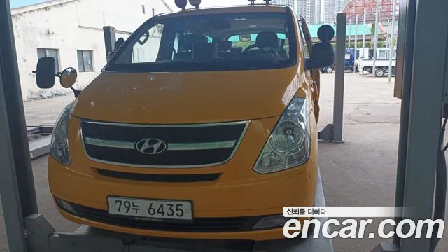Hyundai Starex 2012 thumb 10