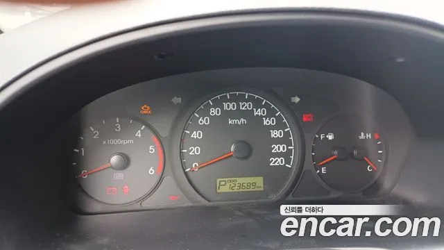Hyundai Starex 2012 thumb 12