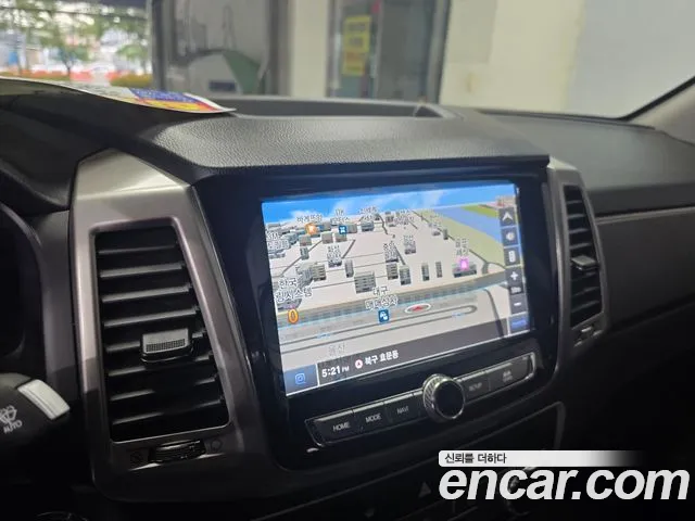 KG_Mobility_Ssangyong Rexton 2019 thumb 5