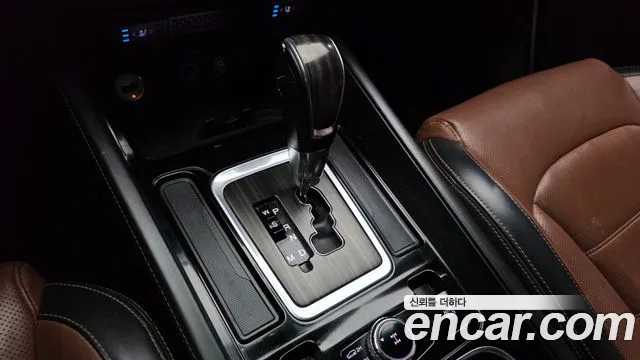 KG_Mobility_Ssangyong Rexton 2017 thumb 9