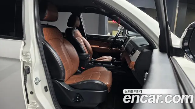 KG_Mobility_Ssangyong Rexton 2017 thumb 11