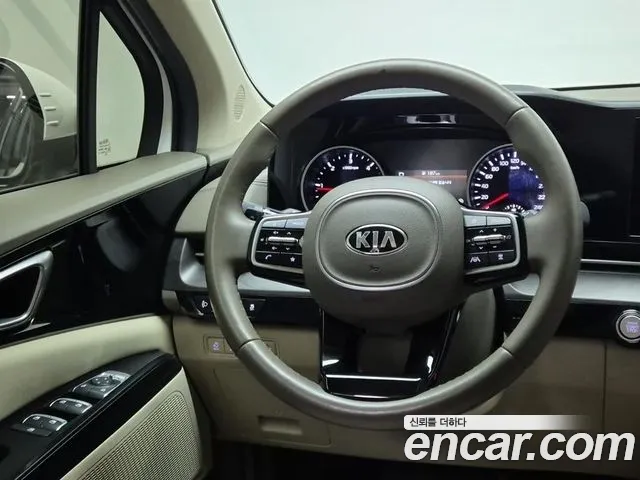 Kia Carnival 2020 thumb 6