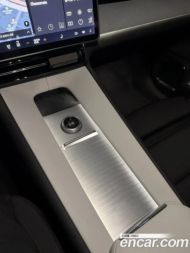 Polestar 4 2025 thumb 9