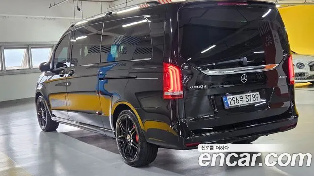 Mercedes-Benz V-Class 2022 thumb 4