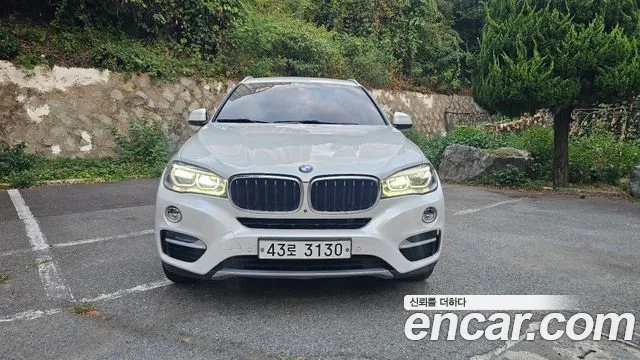 BMW X6 2018 thumb 11