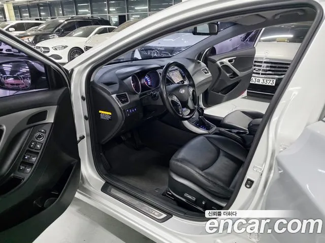 Hyundai Avante 2015 thumb 7