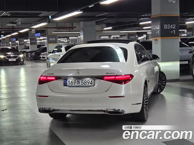 Mercedes-Benz S-Класс 2023 thumb 4