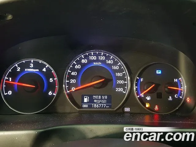 Hyundai Santa Fe 2010 thumb 6