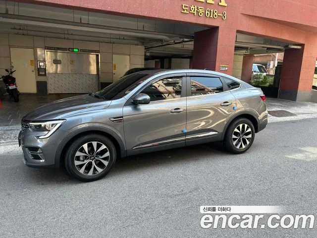 Renault Arkana 2023 thumb 2