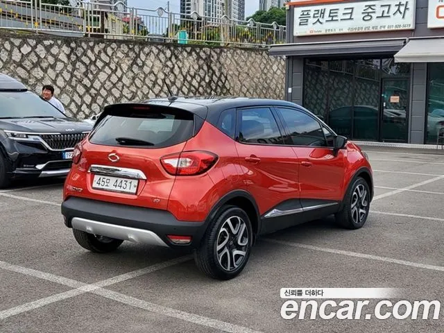 Renault Captur 2017 thumb 2