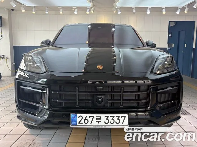 Porsche Cayenne 2025 thumb 11