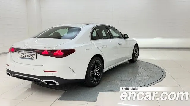 Mercedes-Benz E-Класс 2025 thumb 6