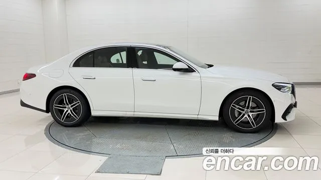Mercedes-Benz E-Класс 2025 thumb 7