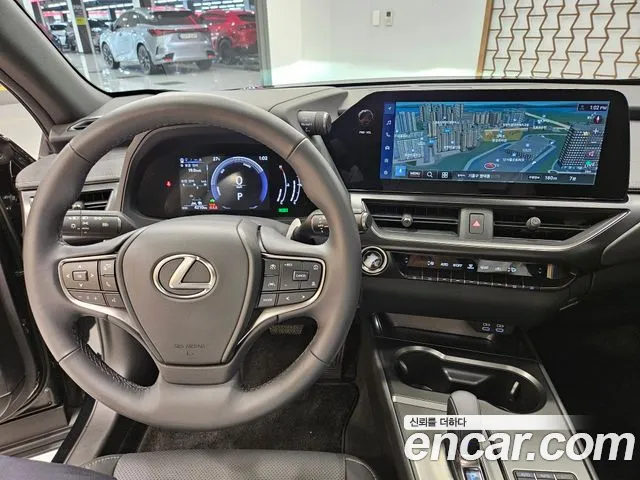 Lexus UX 2026 thumb 10