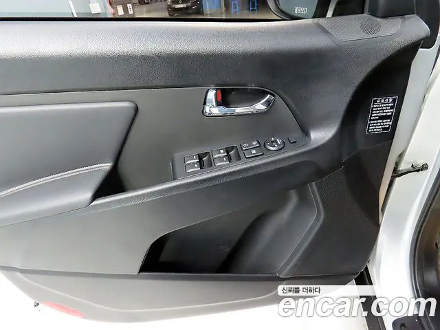 Kia Sportage 2010 thumb 6