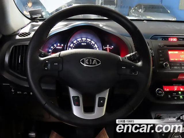 Kia Sportage 2010 thumb 8